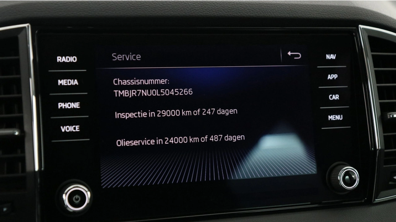 Škoda Karoq 1.5 TSI 150pk Automaat Drive 125