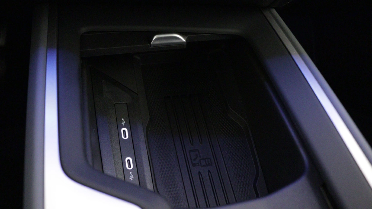 Volkswagen Passat Variant 1.5 eTSI DSG Business