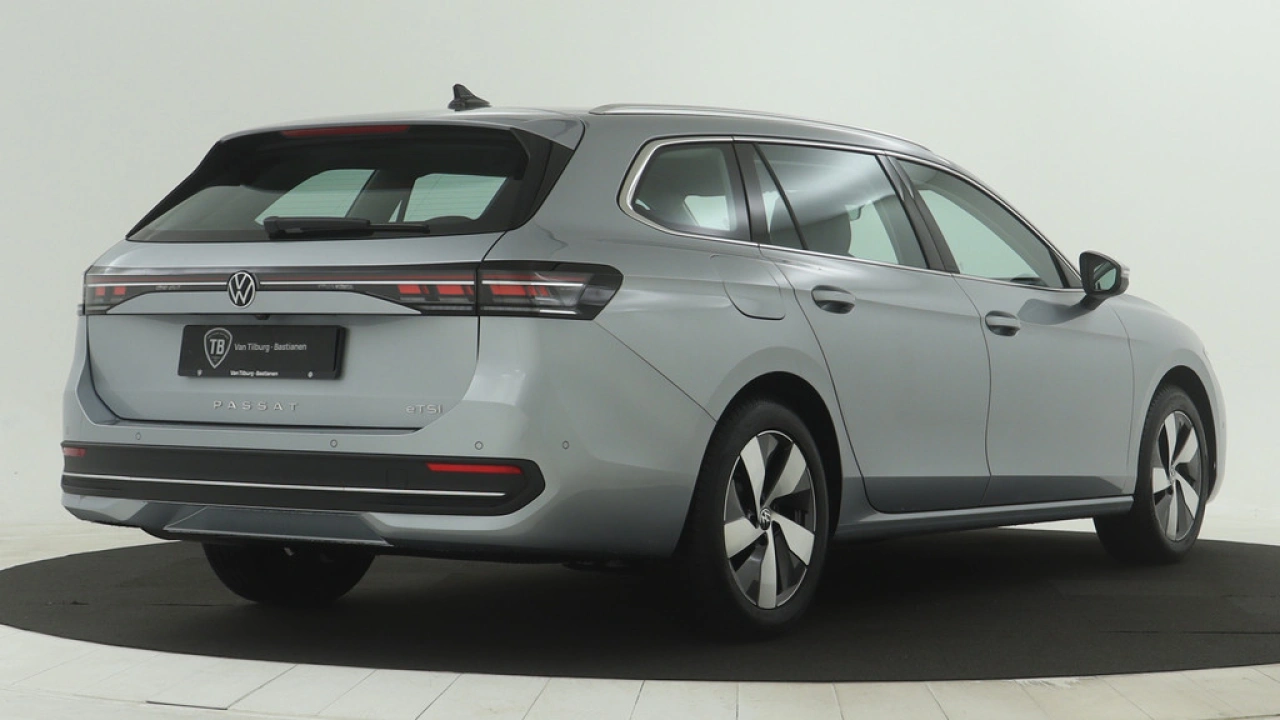 Volkswagen Passat Variant 1.5 eTSI DSG Business