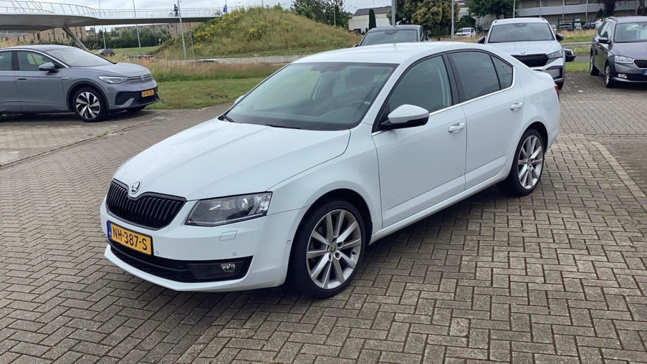 Škoda Octavia 1.0 TSI Greentech Style Business