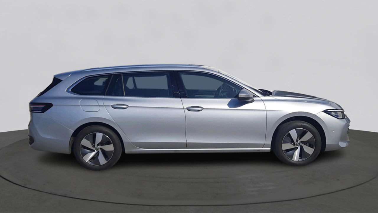 Volkswagen Passat Variant 1.5 eTSI Business | Trekhaak