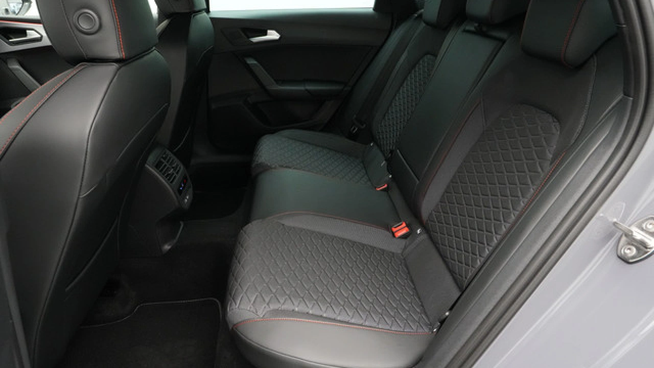 SEAT Leon Sportstourer FR Business - eHybrid