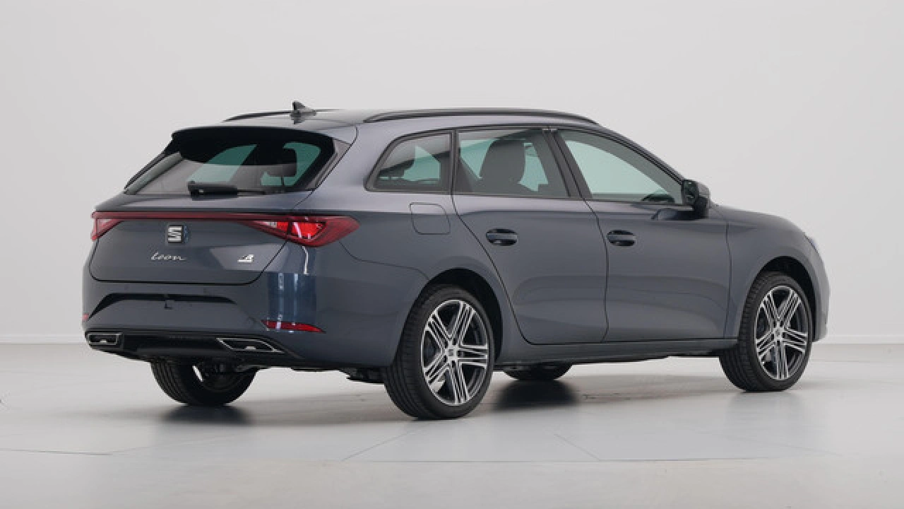 SEAT Leon Sportstourer FR Business - eHybrid