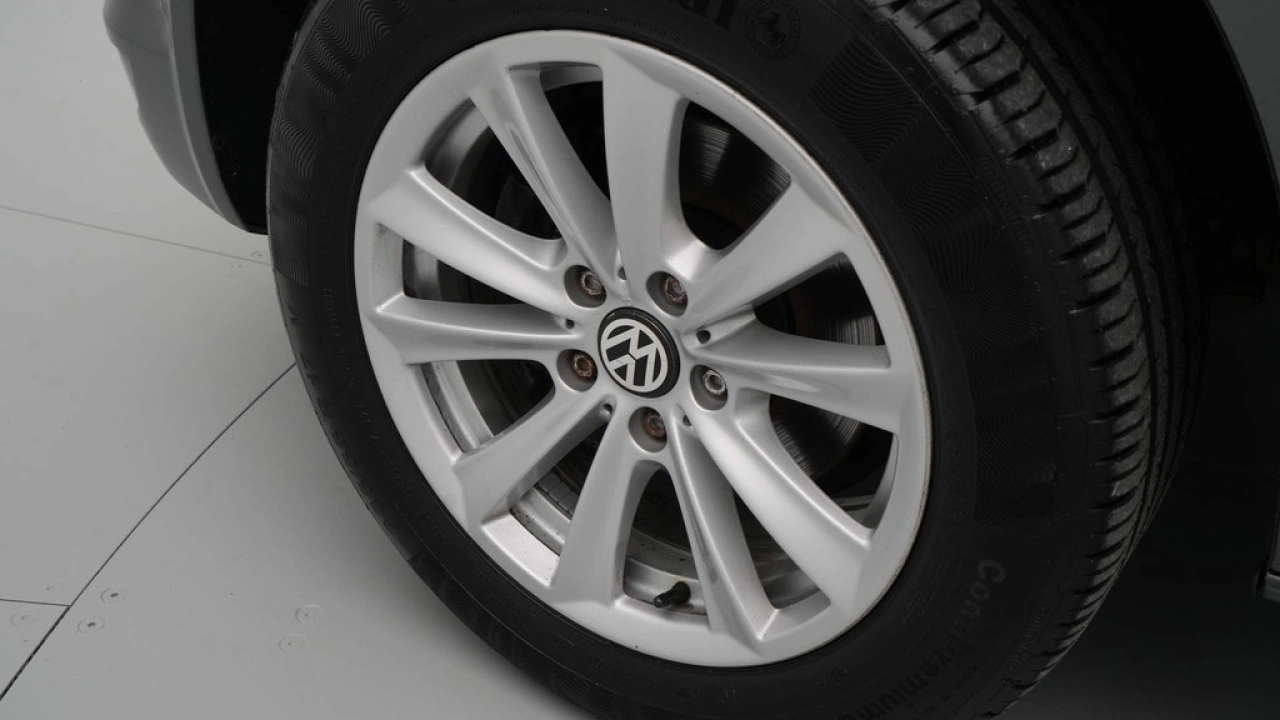 VW Bedrijfswagens Transporter 2.0 TDI 102pk L2H1 DC