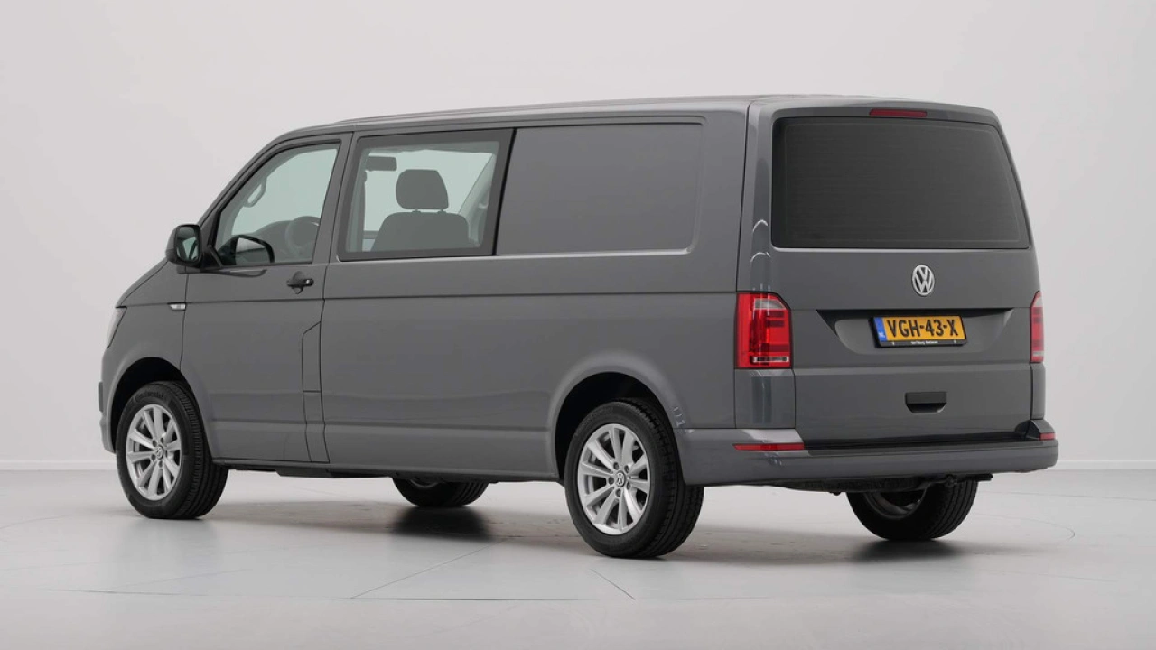 VW Bedrijfswagens Transporter 2.0 TDI 102pk L2H1 DC