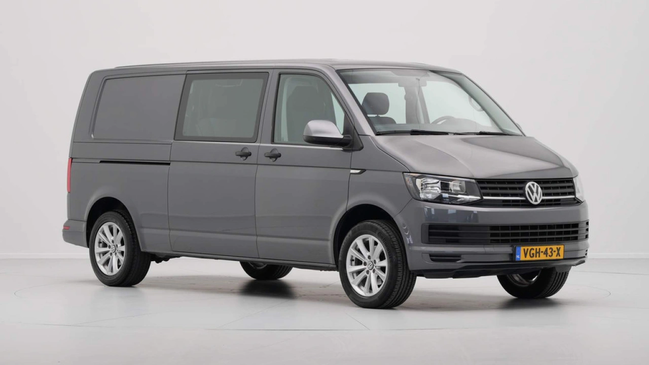 VW Bedrijfswagens Transporter 2.0 TDI 102pk L2H1 DC