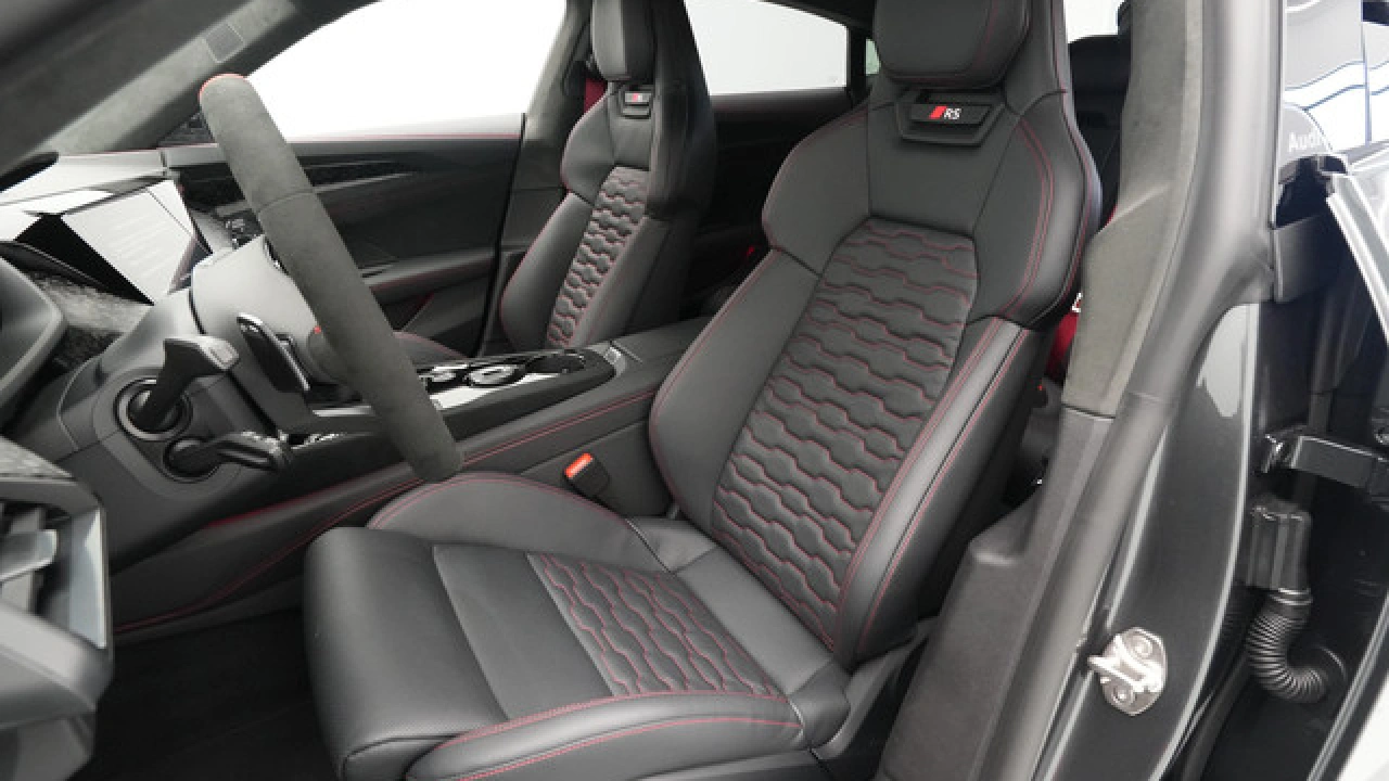 Audi e-tron GT QUATTRO RS