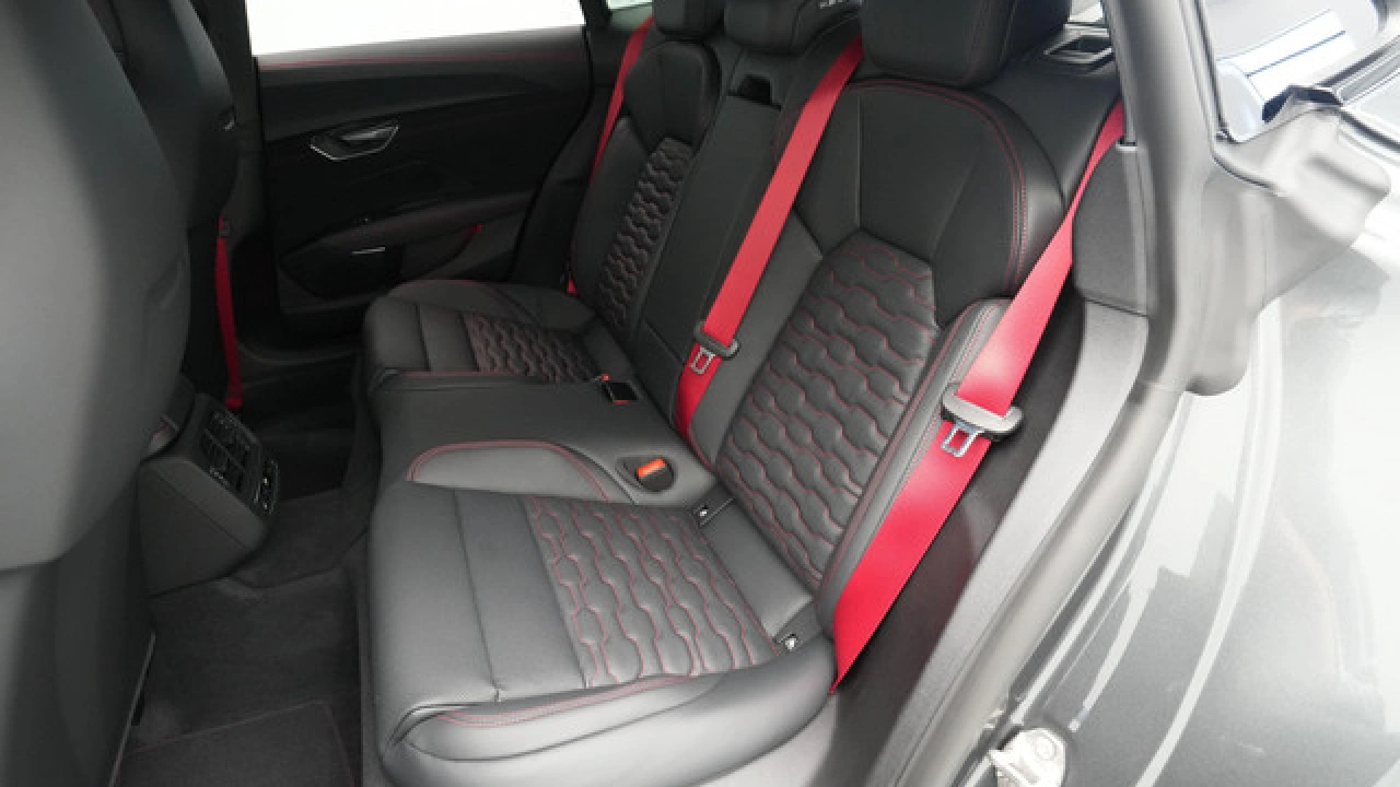 Audi e-tron GT QUATTRO RS