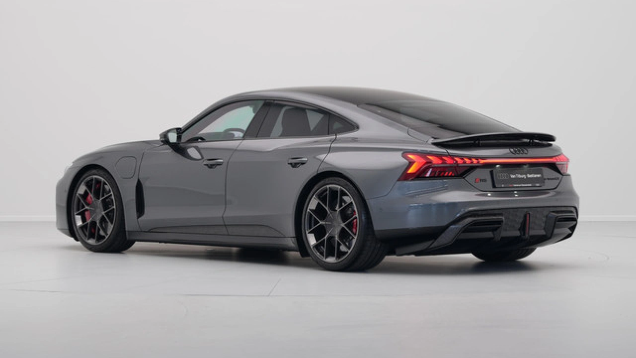 Audi e-tron GT QUATTRO RS