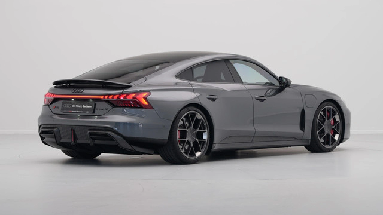 Audi e-tron GT QUATTRO RS