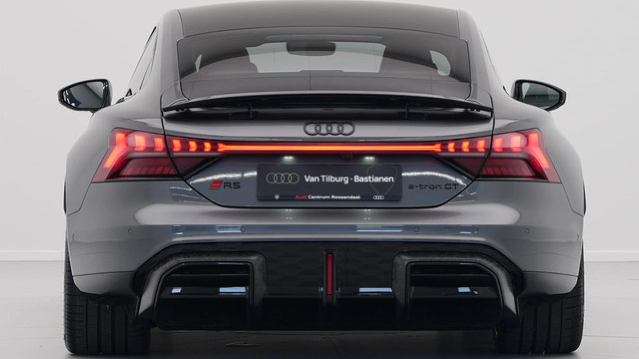 Audi e-tron GT QUATTRO RS