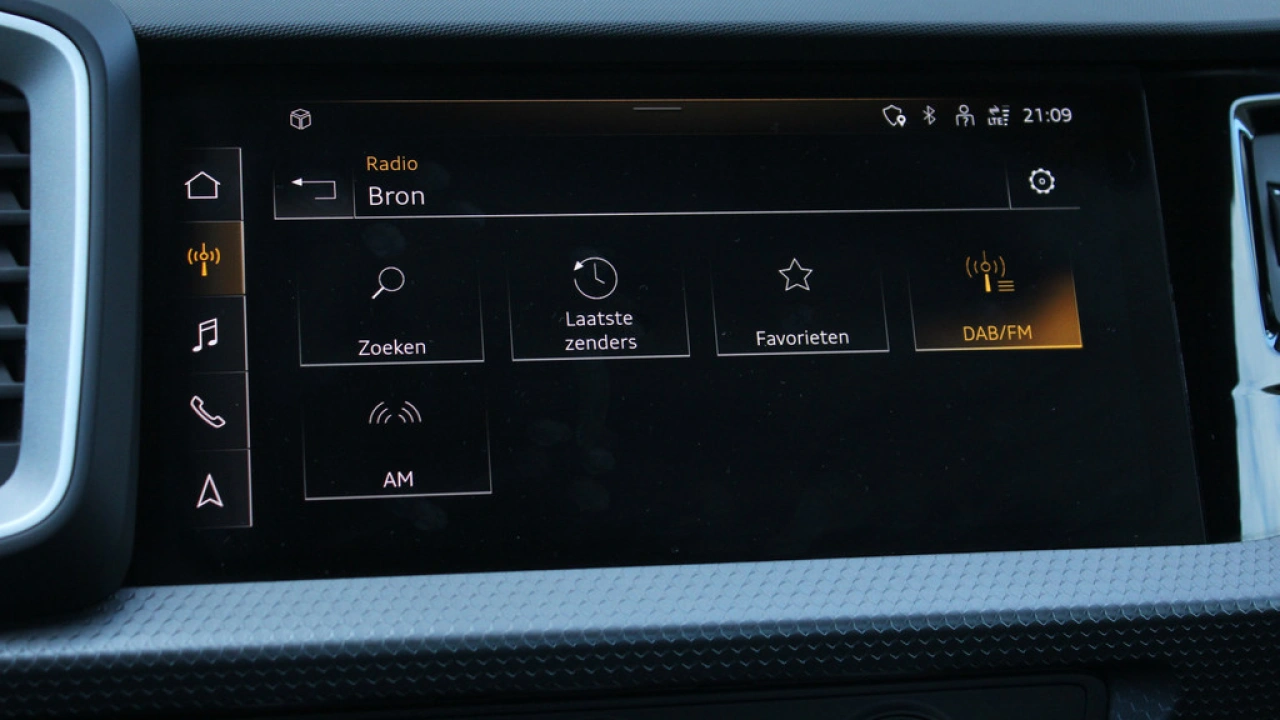 Audi A1 Sportback 25 TFSI 96pk Pro Line | Carplay | Parkeerhulp achter | LMV | Cruise control |