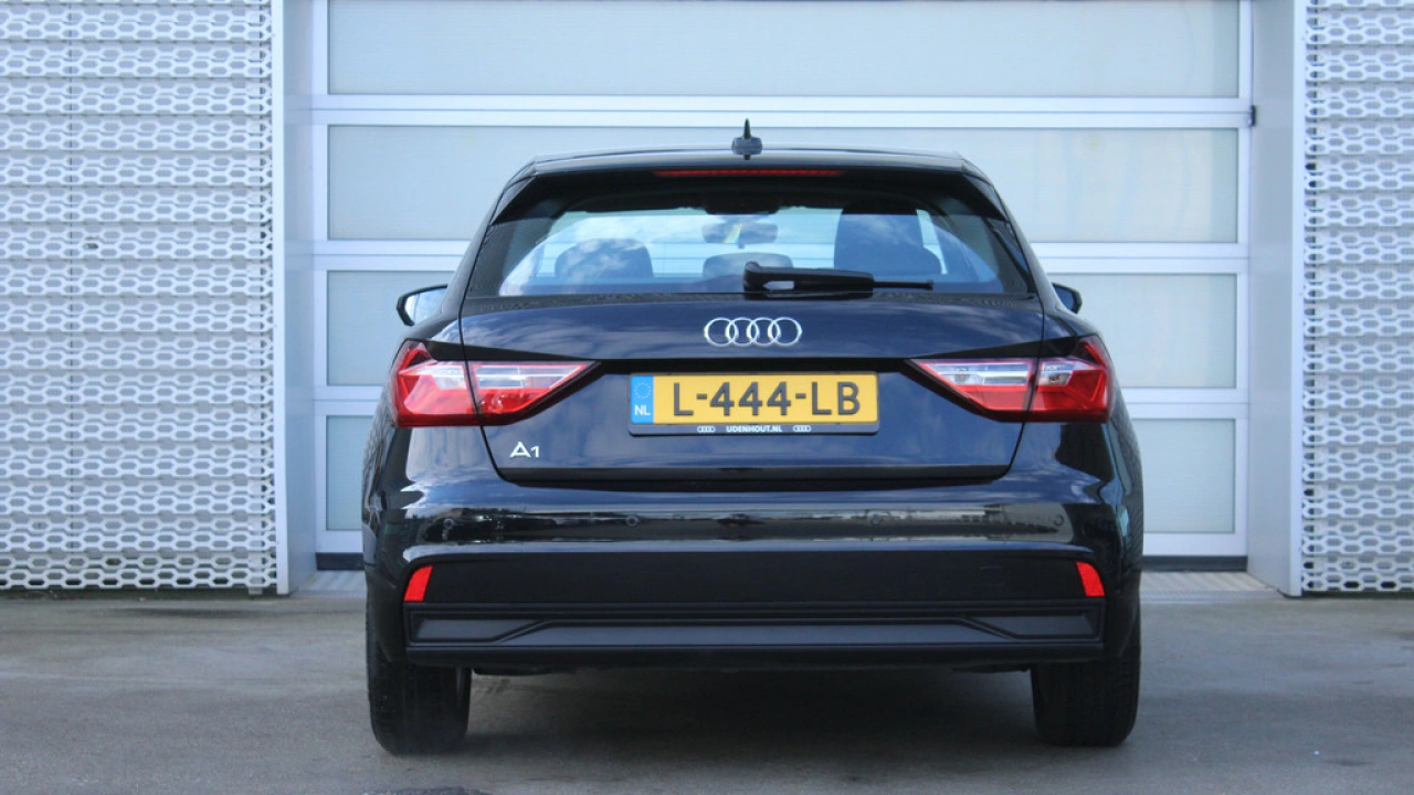 Audi A1 Sportback 25 TFSI 96pk Pro Line | Carplay | Parkeerhulp achter | LMV | Cruise control |