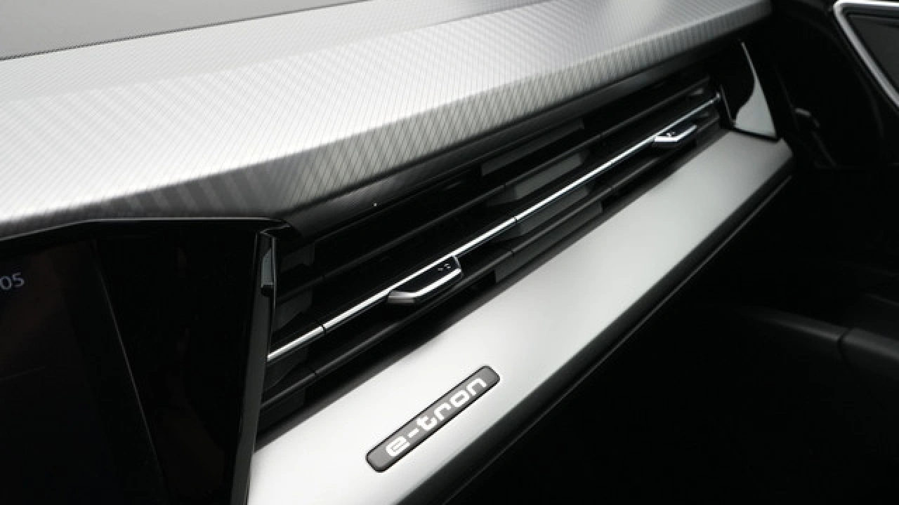 Audi Q4 Sportback e-tron Advanced edition