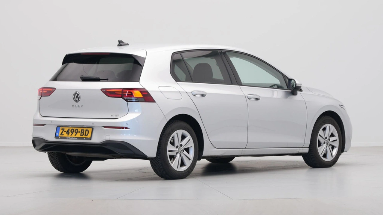 Volkswagen Golf 1.0 eTSI 110pk DSG Life Business