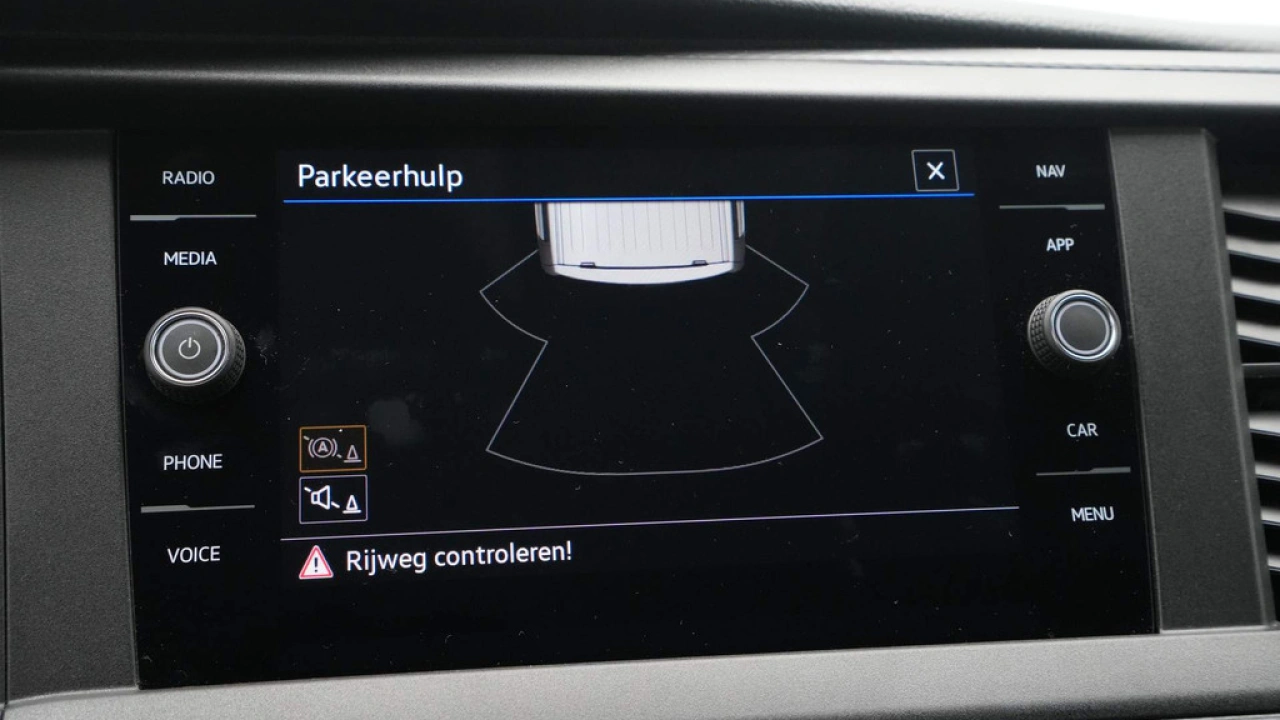 Volkswagen Transporter Kombi Caravalle 2.0 TDI 150pk DSG L2H1 Comfortline
