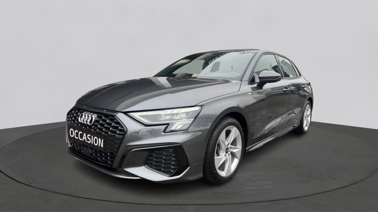 Audi A3 Sportback 30 TFSI 110pk S edition / Carplay / DAB+ / Full Led