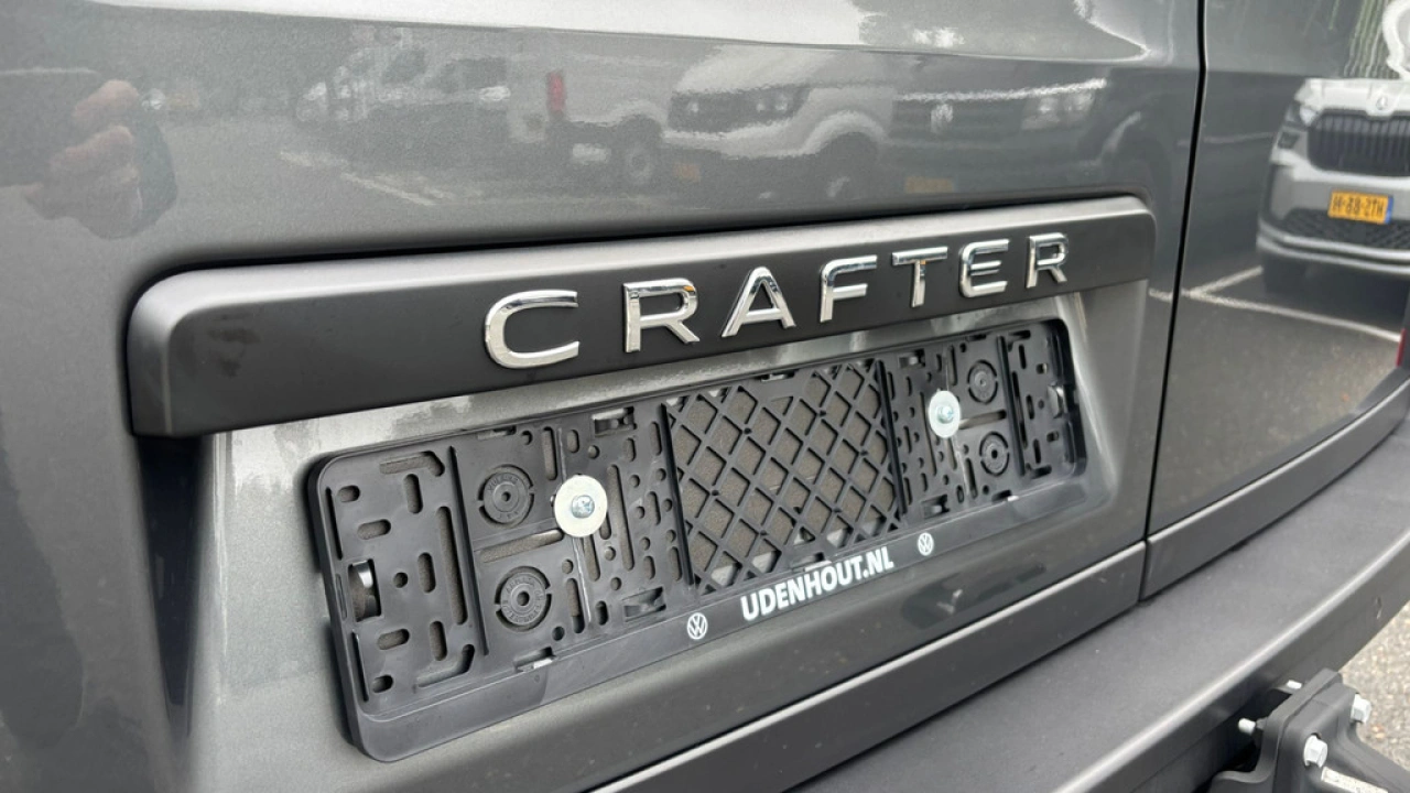 VW Bedrijfswagens Crafter GP L3H2 2.0 TDI 140pk 3.0T Automaat Exclusive-Edition