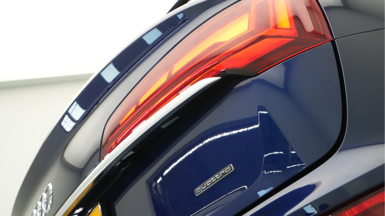 Audi Q5 Sportback 50 TFSI e 265pk S-Tronic S Line edition Luchtvering