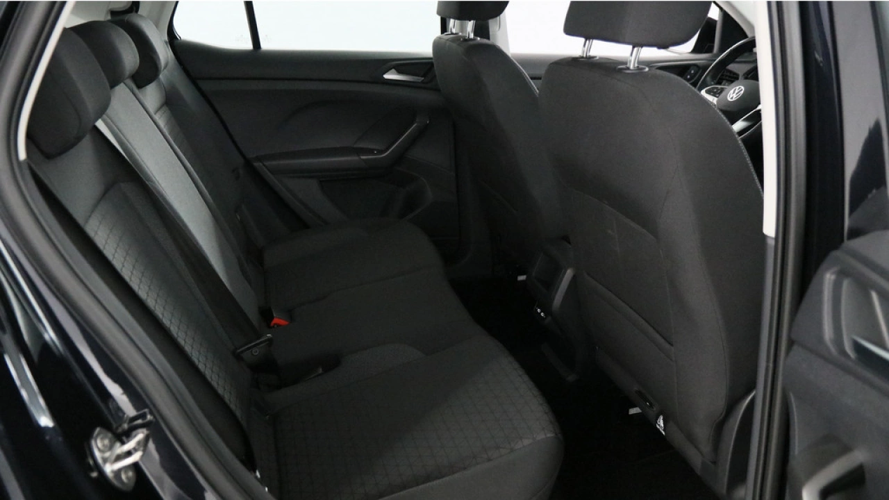 Volkswagen T-Cross 1.0 TSI 110pk Life / Navigatie / Virtuele cockpit / Parkeersensoren