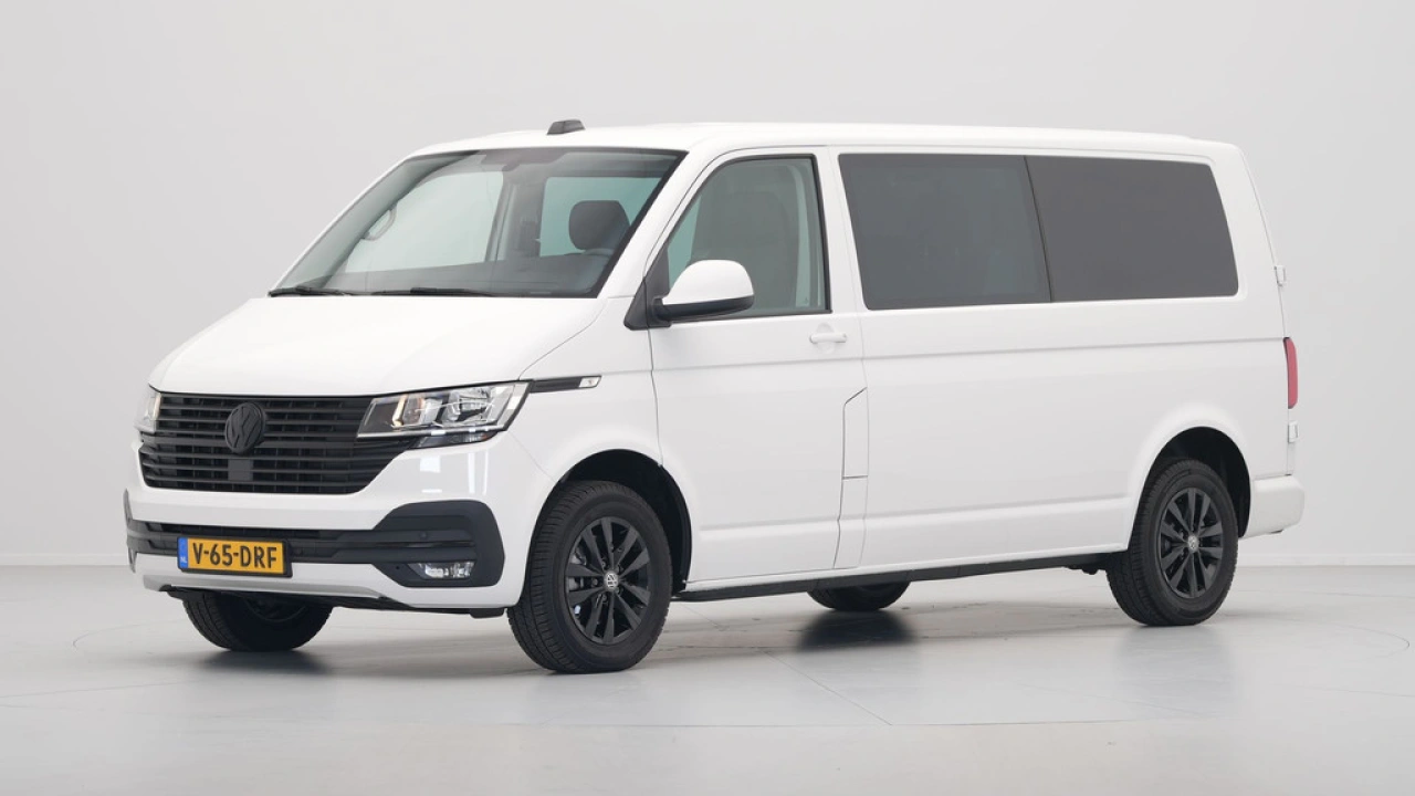 VW Bedrijfswagens Transporter 2.0 TDI L2H1 30 DC Highline