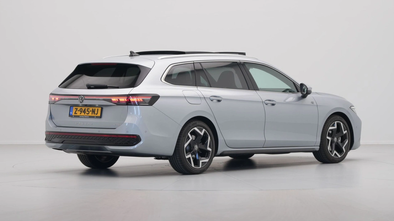 Volkswagen Passat Variant 1.5 eTSI 150pk DSG R-Line Business