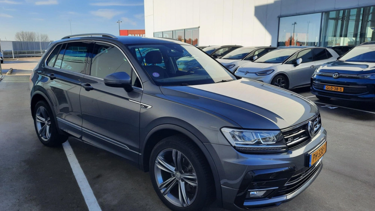 Volkswagen Tiguan 1.4 TSI ACT Automaat Highline | R-Line | Trekhaak