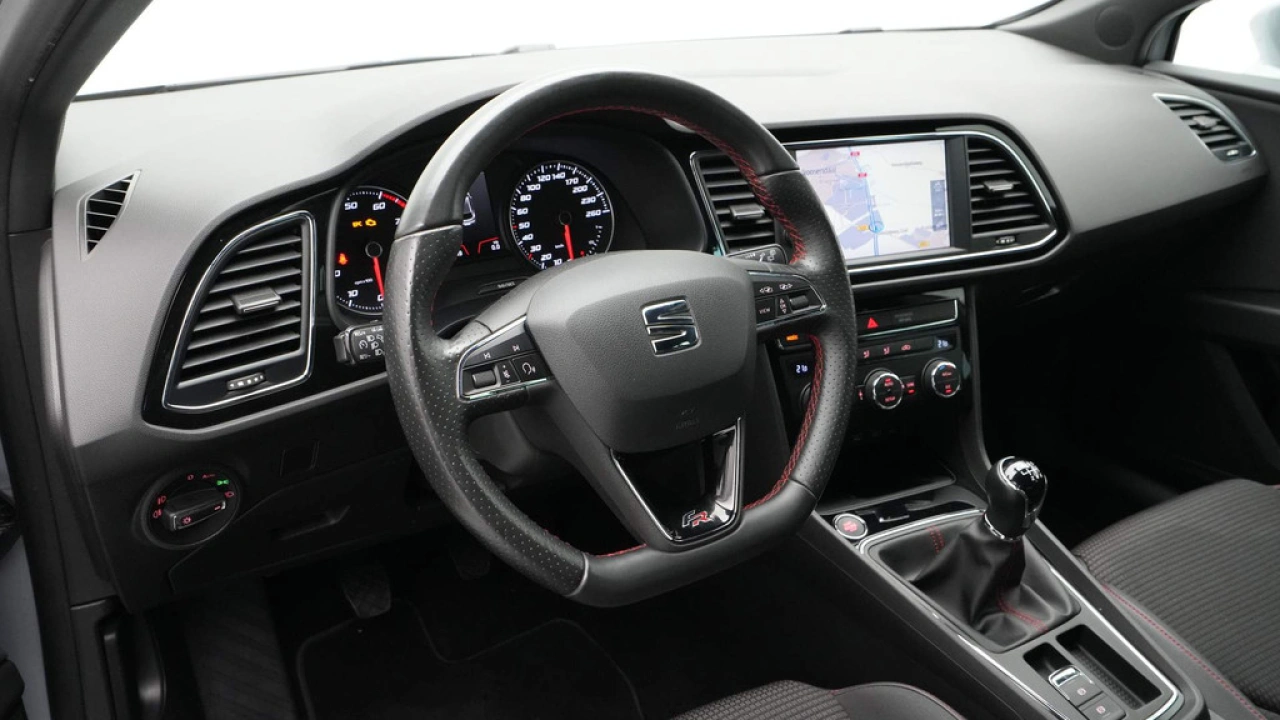 SEAT Leon 1.5 TSI 150pk FR Business Intense