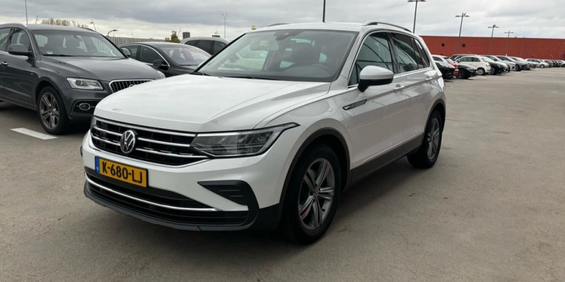 Volkswagen Tiguan 1.5 TSI Life | Multimedia pakket