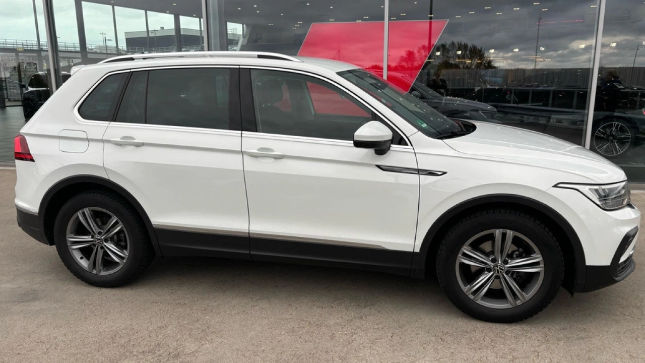 Volkswagen Tiguan 1.5 TSI Life | Multimedia pakket