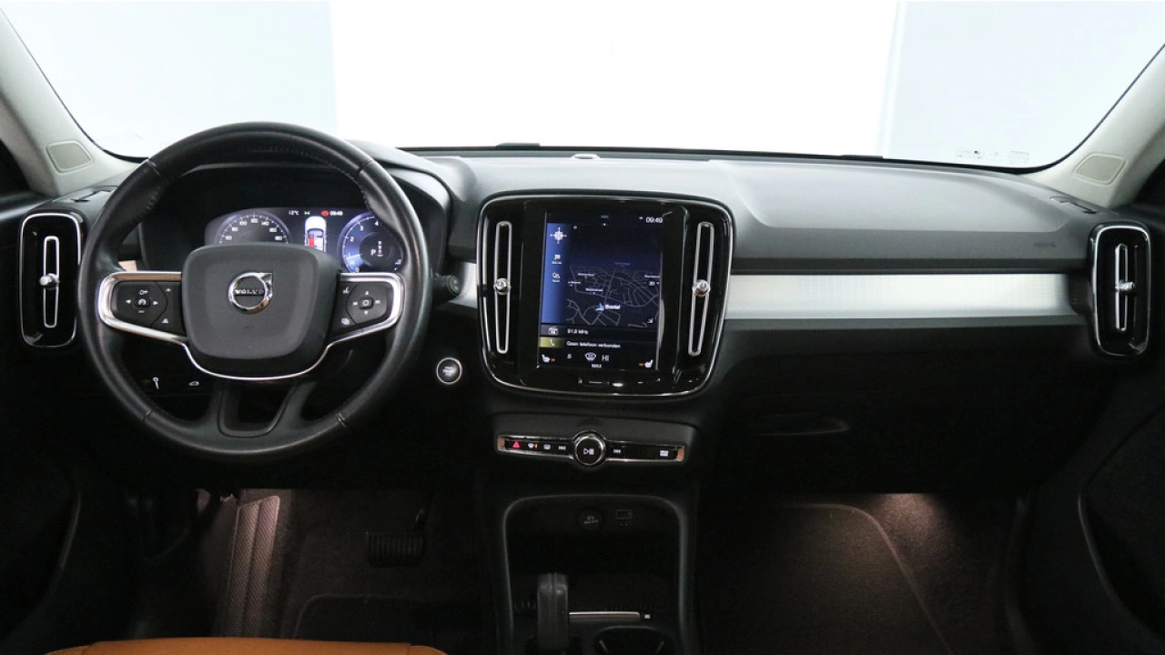 Volvo XC40 2.0 T4 Momentum Pro Automaat