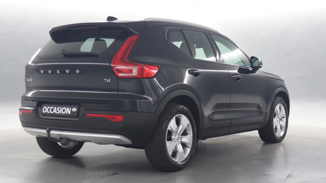 Volvo XC40 2.0 T4 Momentum Pro Automaat