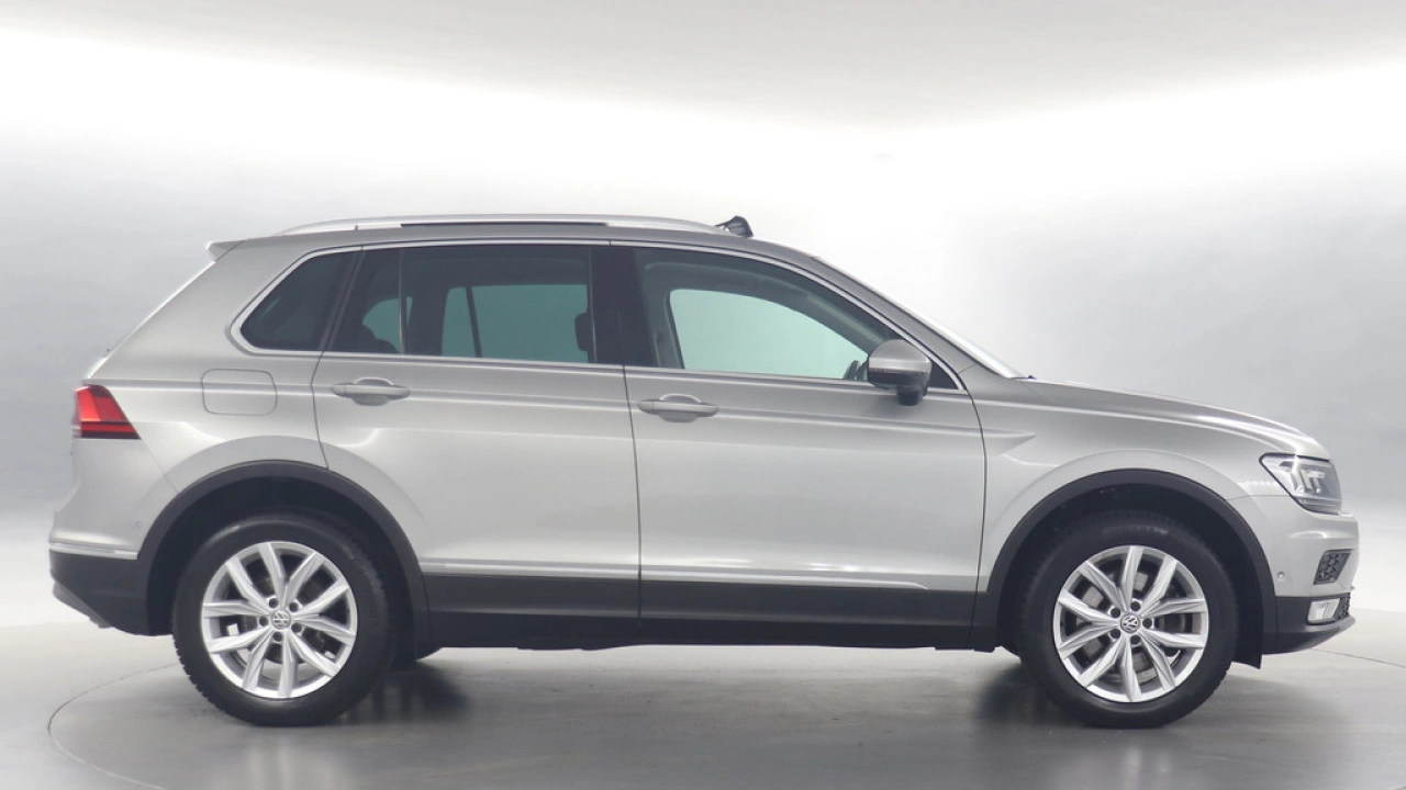 Volkswagen Tiguan 2.0 TSI 4Motion Highline Executive Advance | Trekhaak | Camera | Pano | Stoelverwarming | Dynaudio