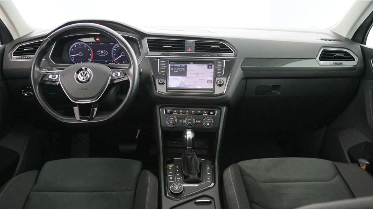 Volkswagen Tiguan 2.0 TSI 4Motion Highline Executive Advance | Trekhaak | Camera | Pano | Stoelverwarming | Dynaudio