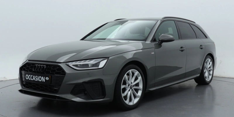 Audi A4 Avant 35 TFSI S edition Competition | Stoelverwarming| LED | Privacy glass |