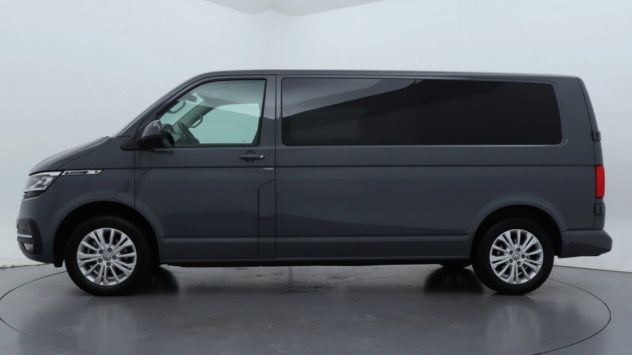 VW Bedrijfswagens Transporter L2H1 Dubbel Cabine 2.0 TDI 110pk Bulli