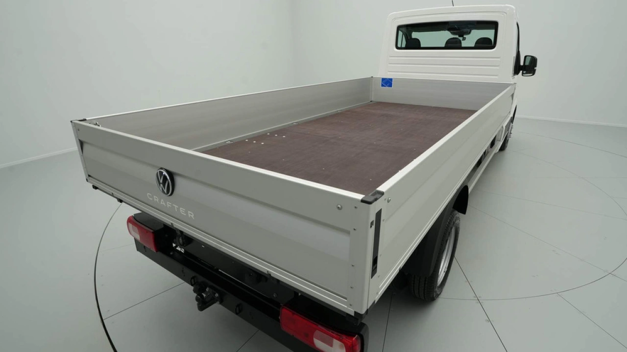 VW Bedrijfswagens Crafter 2.0 TDI 120kW 164PK GVW 5.0T L4 DL Highline EURO VI RWD
