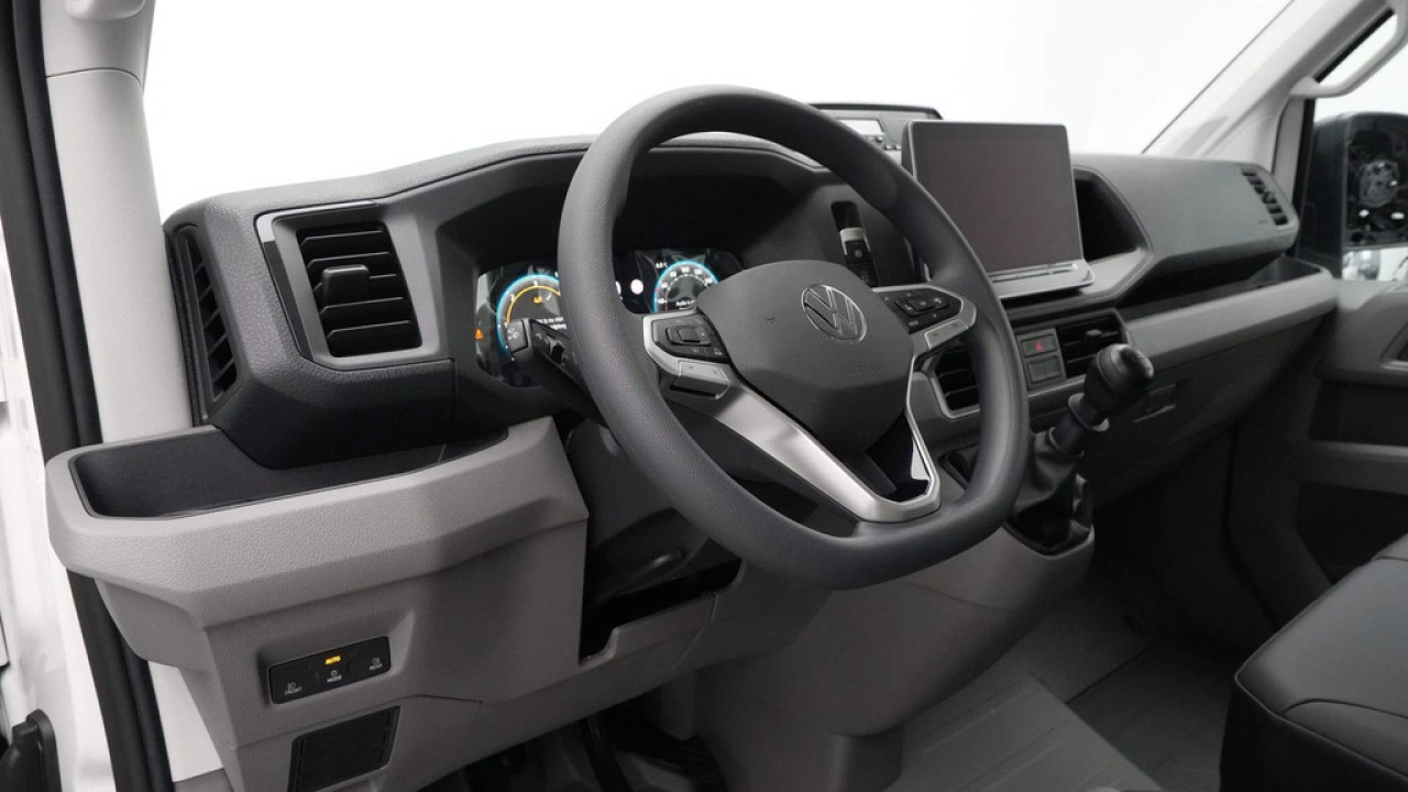 VW Bedrijfswagens Crafter 2.0 TDI 120kW 164PK GVW 5.0T L4 DL DC Highline EURO VI RWD