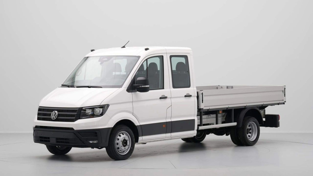 VW Bedrijfswagens Crafter 2.0 TDI 120kW 164PK GVW 5.0T L4 DL DC Highline EURO VI RWD