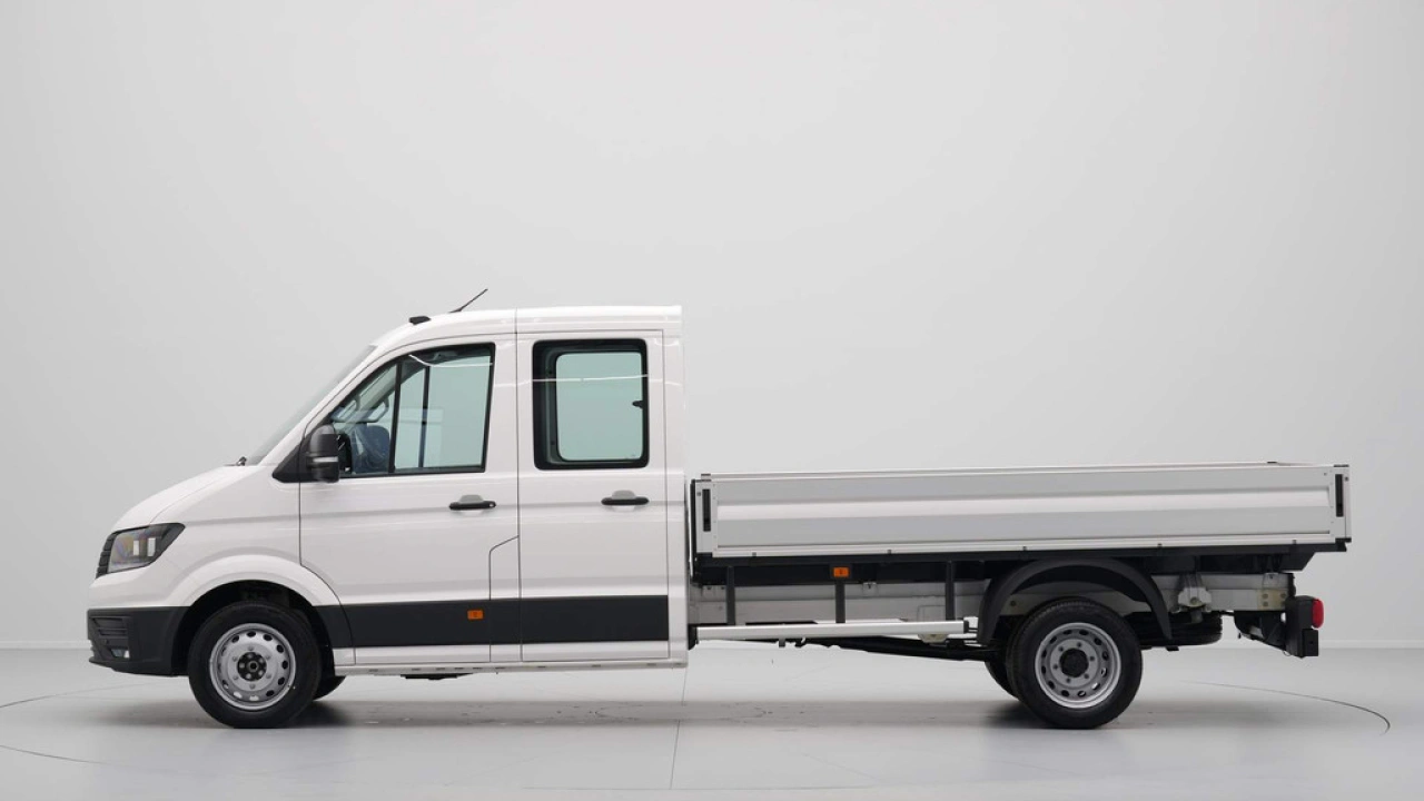 VW Bedrijfswagens Crafter 2.0 TDI 120kW 164PK GVW 5.0T L4 DL DC Highline EURO VI RWD