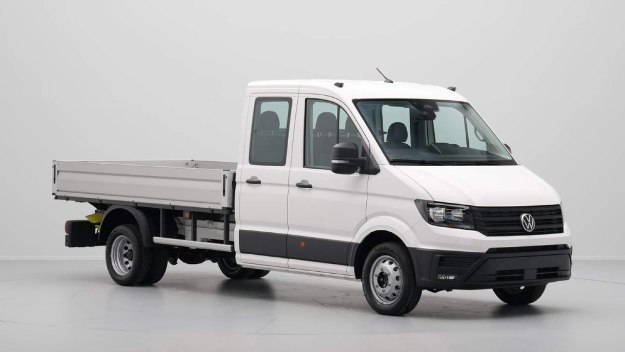 VW Bedrijfswagens Crafter 2.0 TDI 120kW 164PK GVW 5.0T L4 DL DC Highline EURO VI RWD