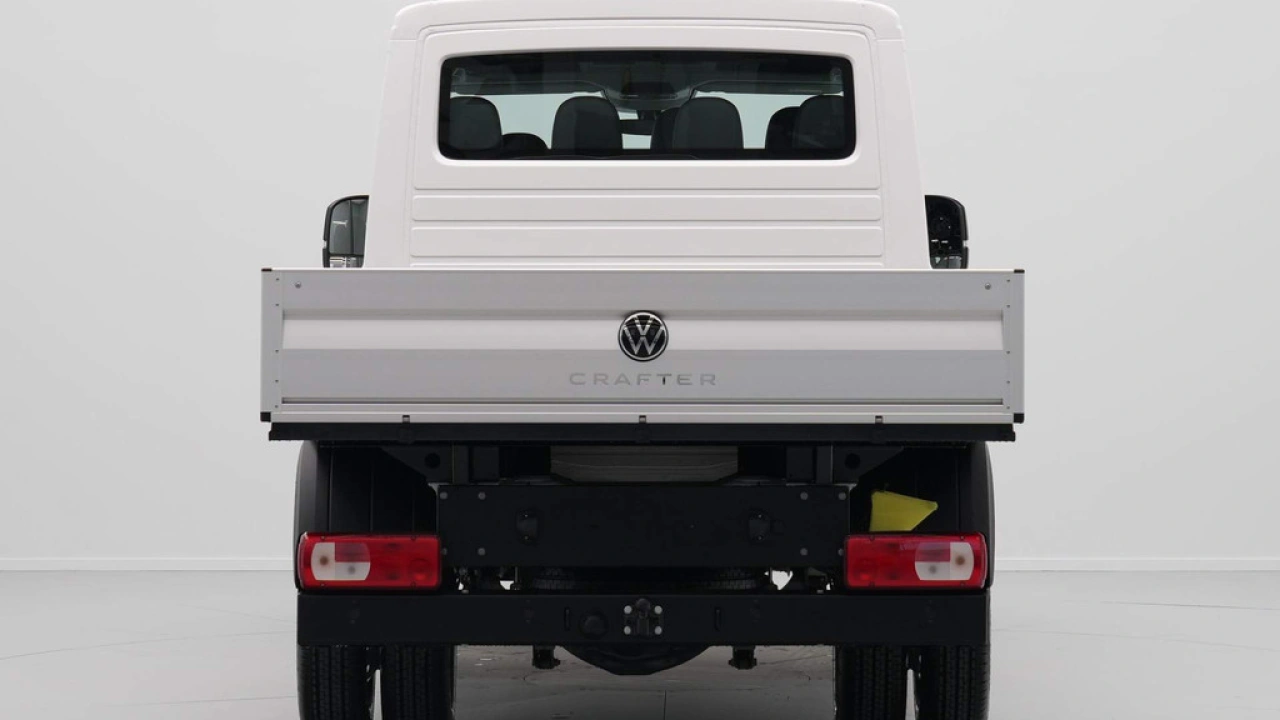 VW Bedrijfswagens Crafter 2.0 TDI 120kW 164PK GVW 5.0T L4 DL DC Highline EURO VI RWD