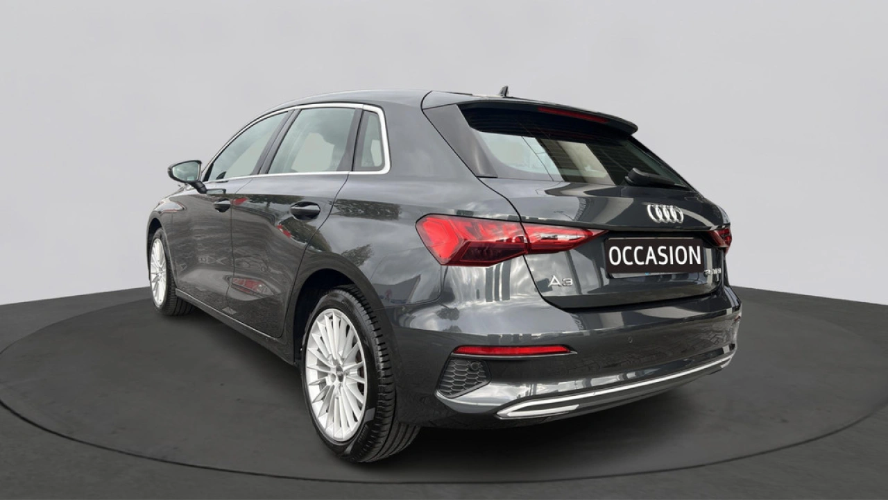 Audi A3 Sportback 35 TFSI 150pk Business edition / Trekhaak / Carplay / DAB+