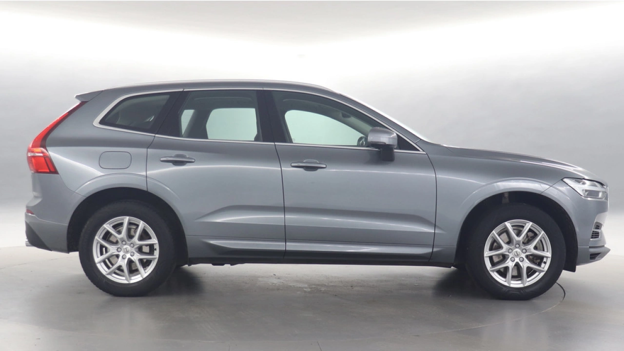 Volvo XC60 2.0 T8 Twin Engine AWD Momentum