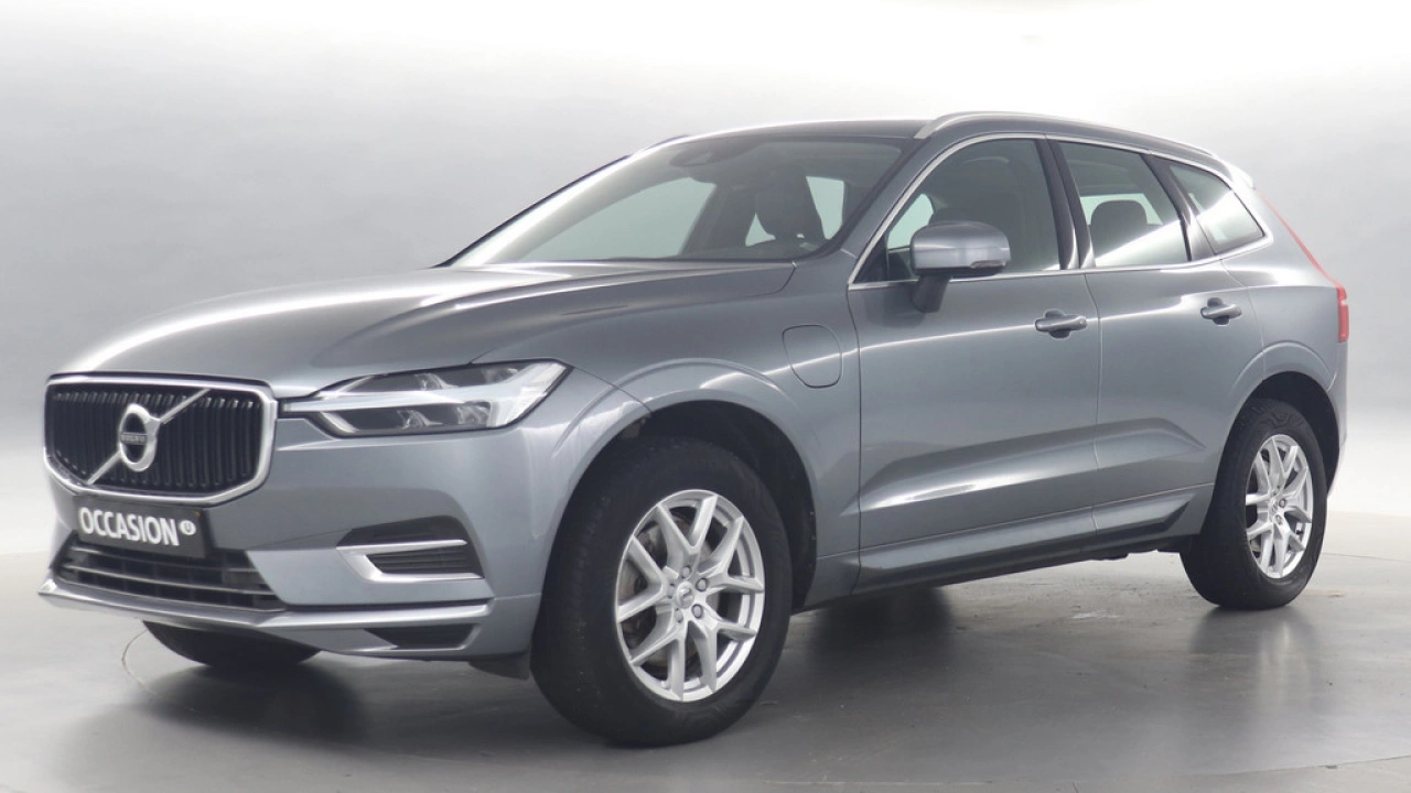 Volvo XC60 2.0 T8 Twin Engine AWD Momentum