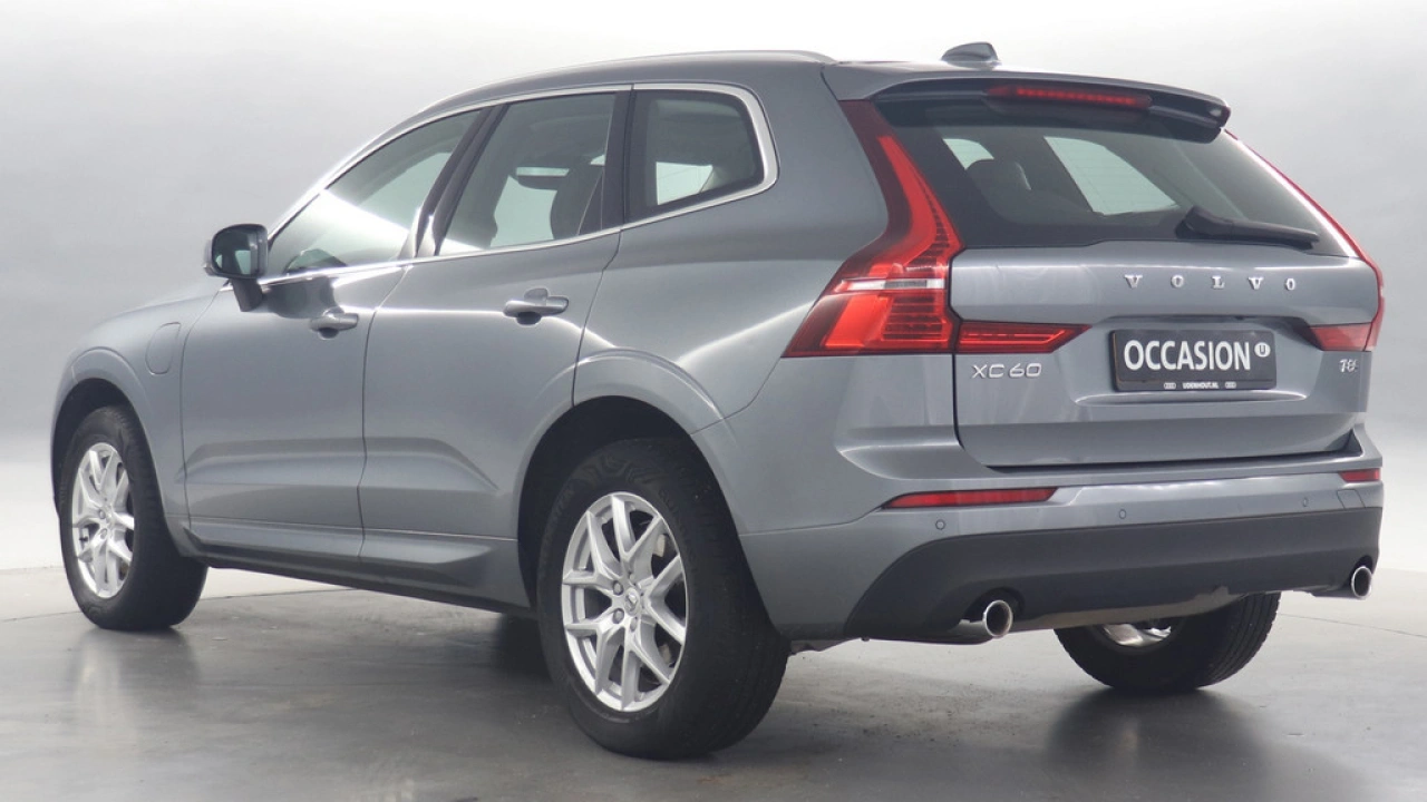 Volvo XC60 2.0 T8 Twin Engine AWD Momentum