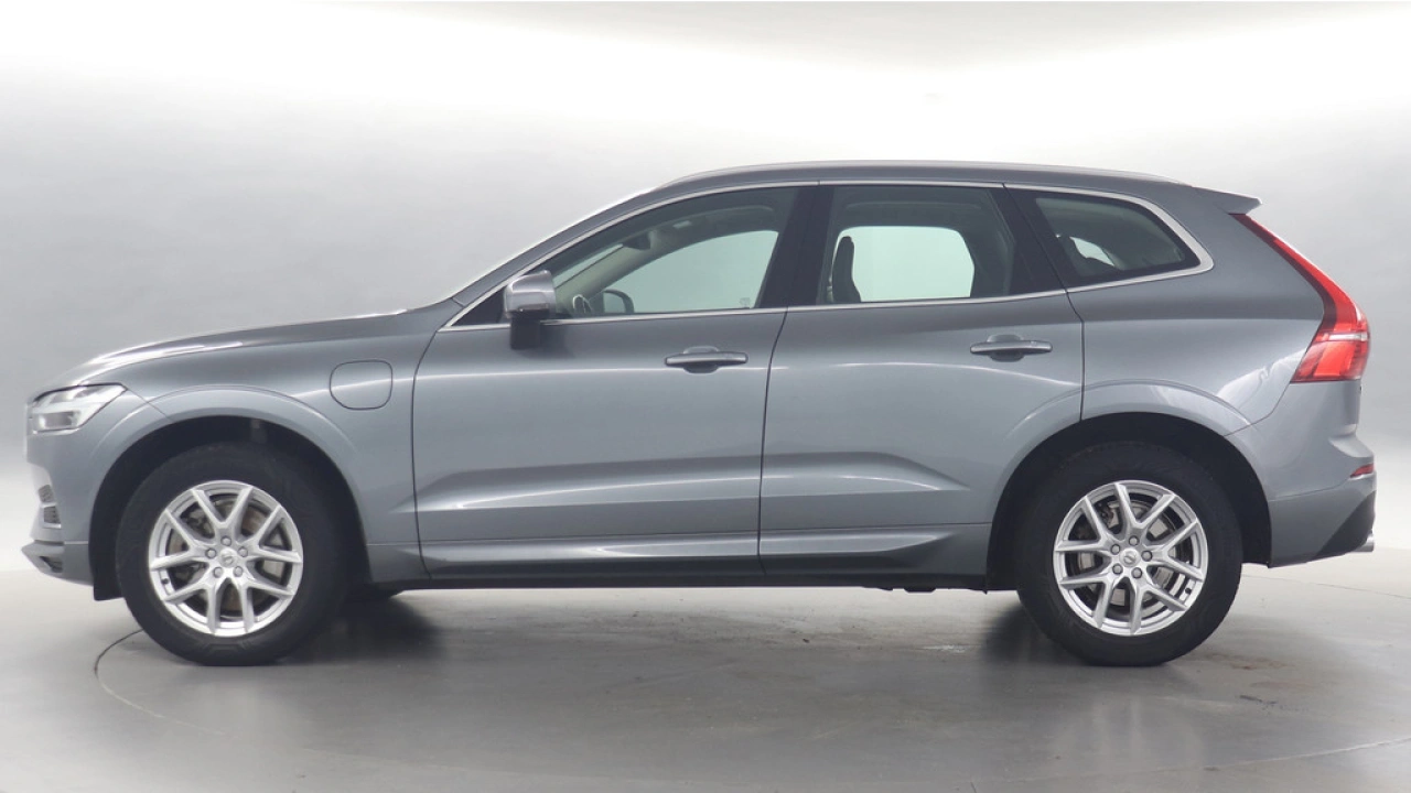 Volvo XC60 2.0 T8 Twin Engine AWD Momentum