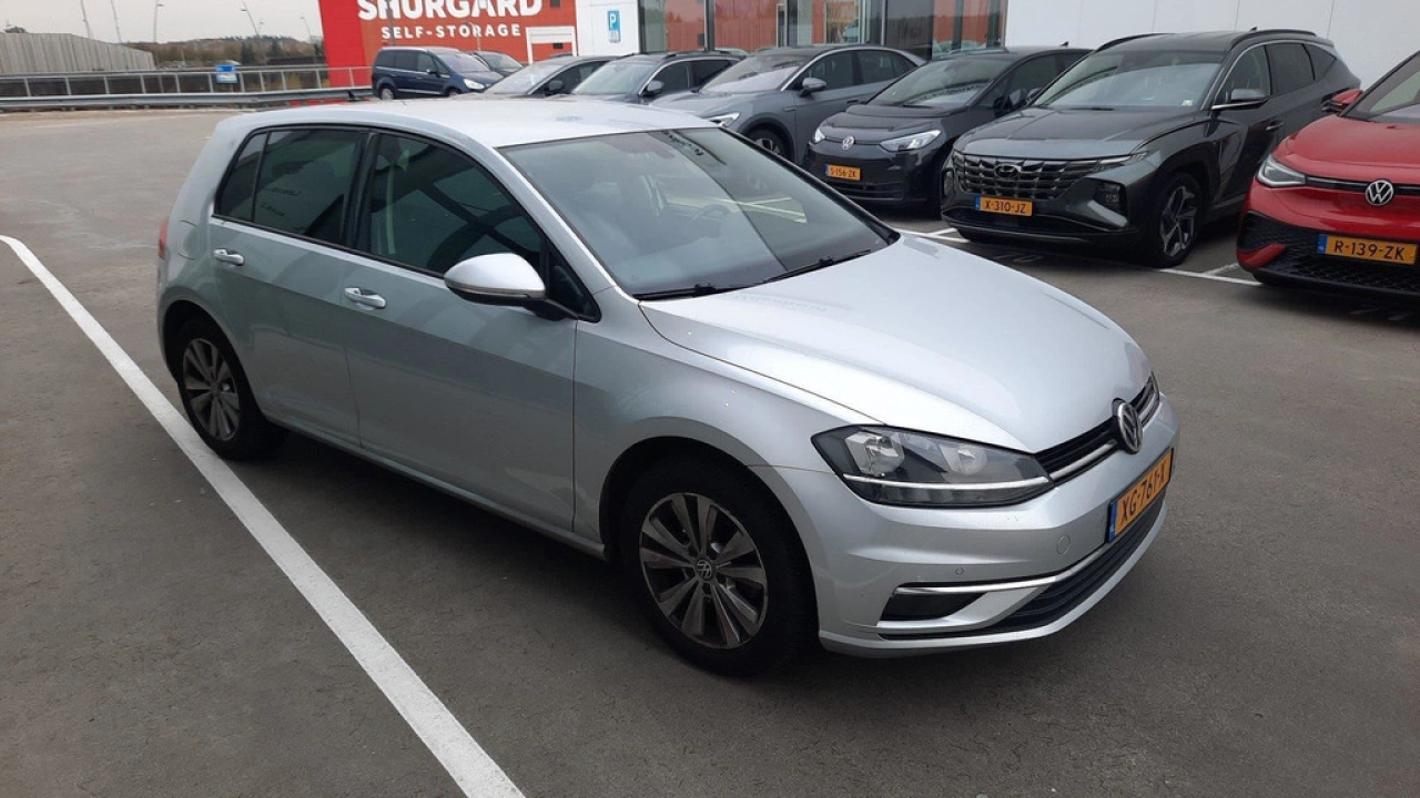 Volkswagen Golf 1.0 TSI Comfortline Executive | Navi | Privacy Glass