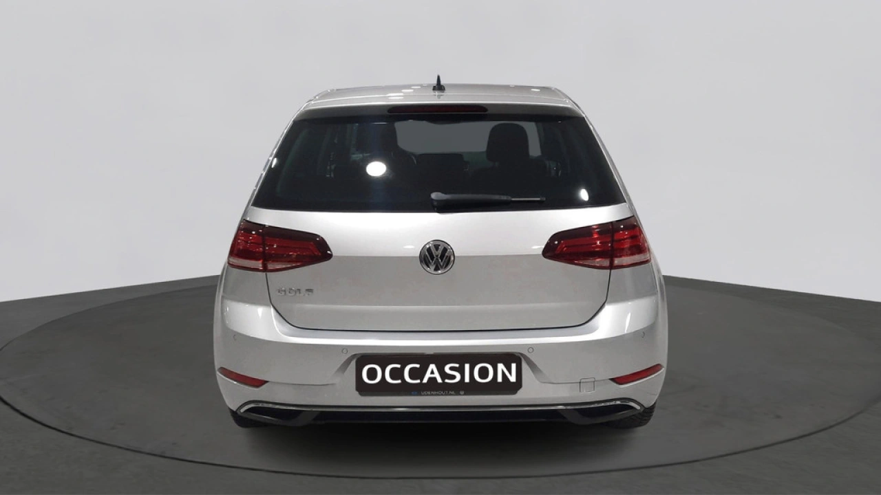 Volkswagen Golf 1.0 TSI Comfortline Executive | Navi | Privacy Glass