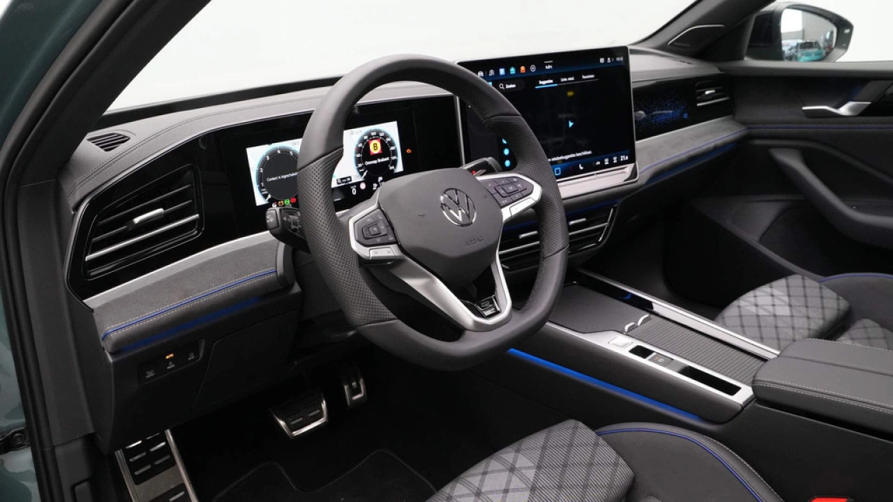 Volkswagen Passat Variant 1.5 eTSI R-Line Business
